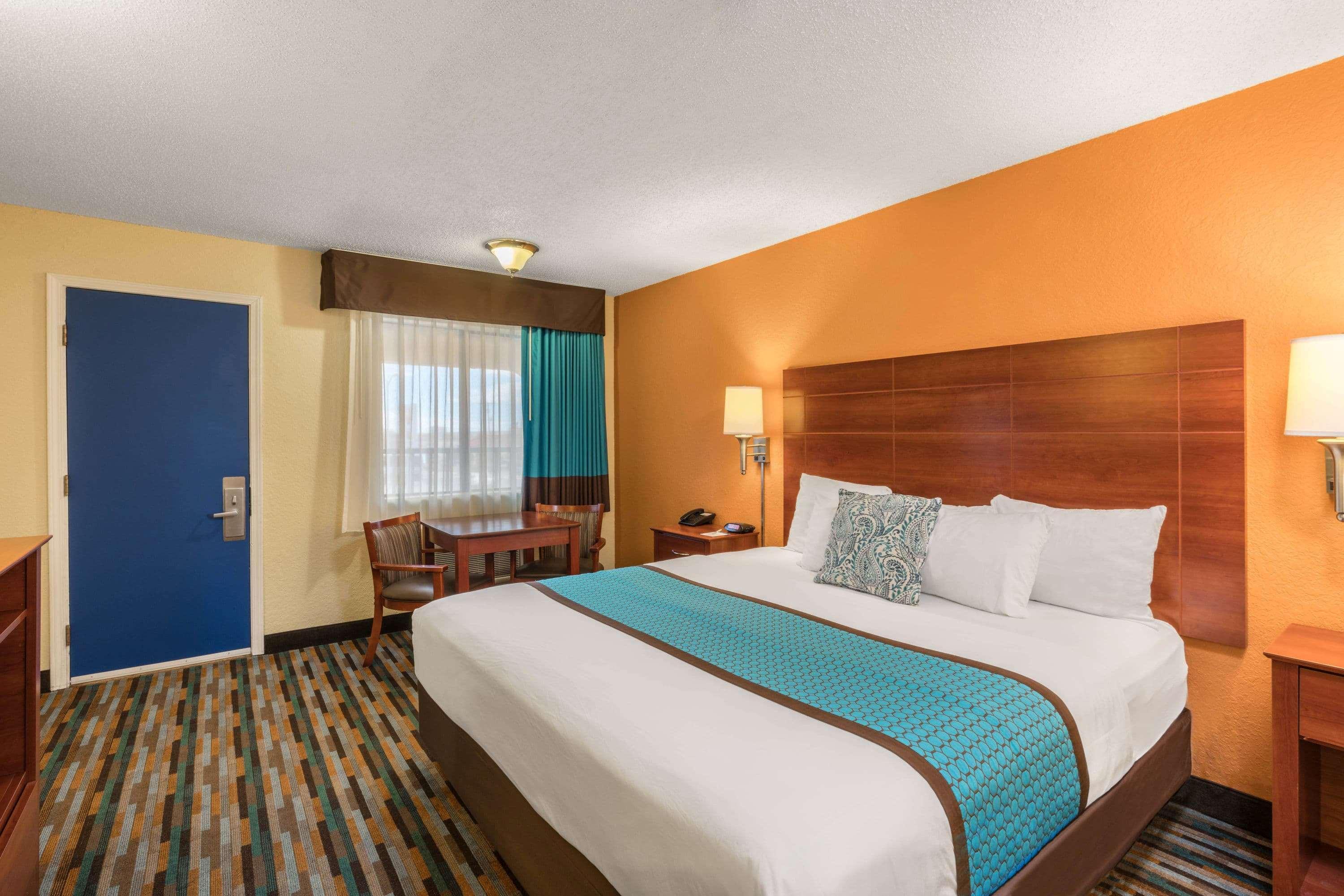 Days Inn By Wyndham Тукумкері Екстер'єр фото